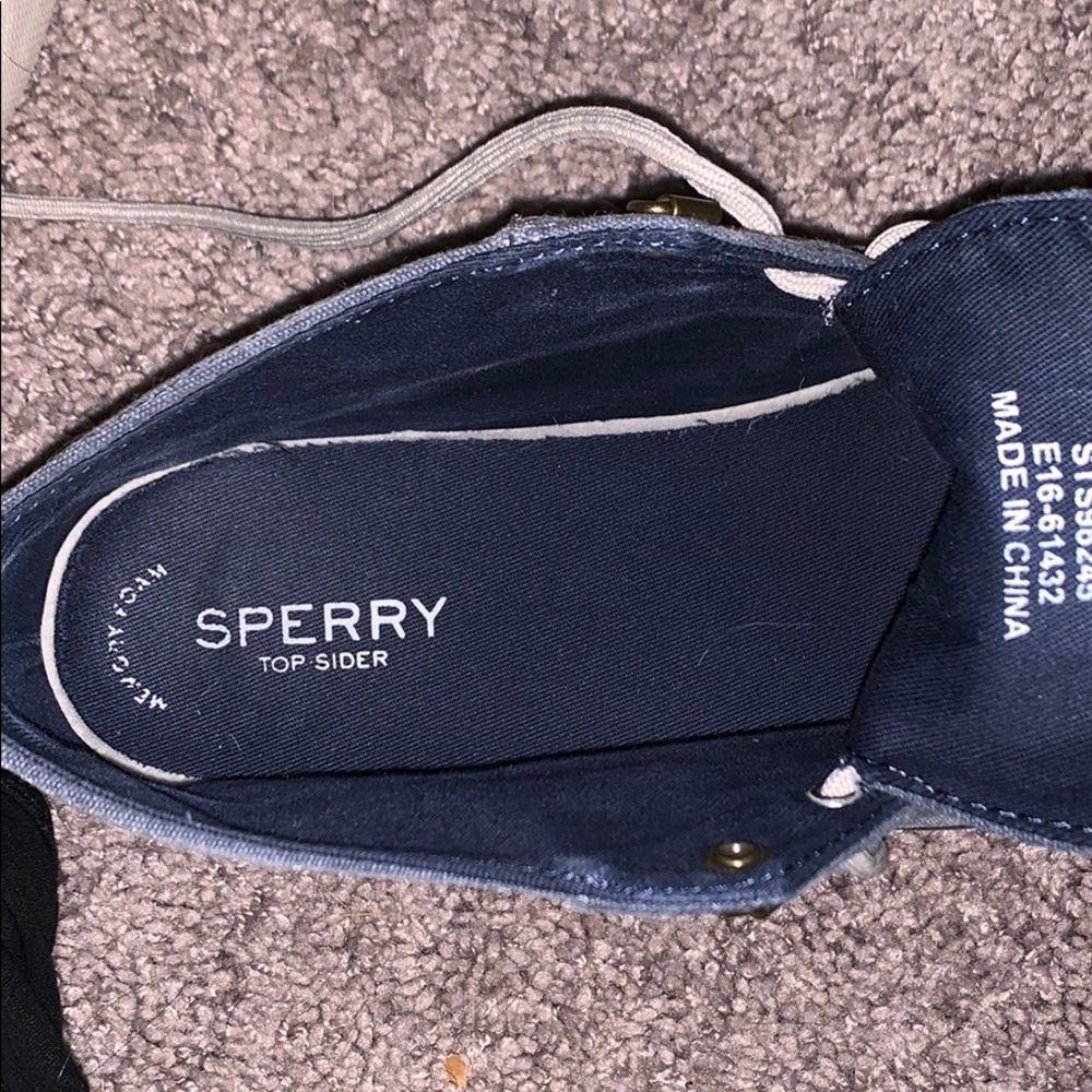 Shoes - Picture 4 of 4